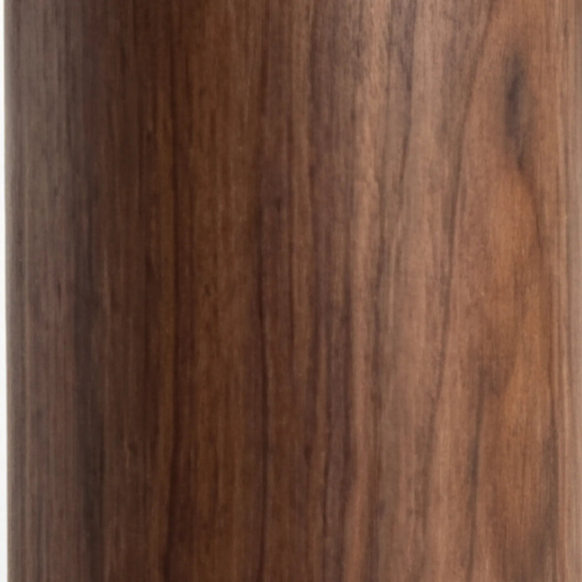 Comedor Caelum en Nogal con detalles en madera sólida · Escultural