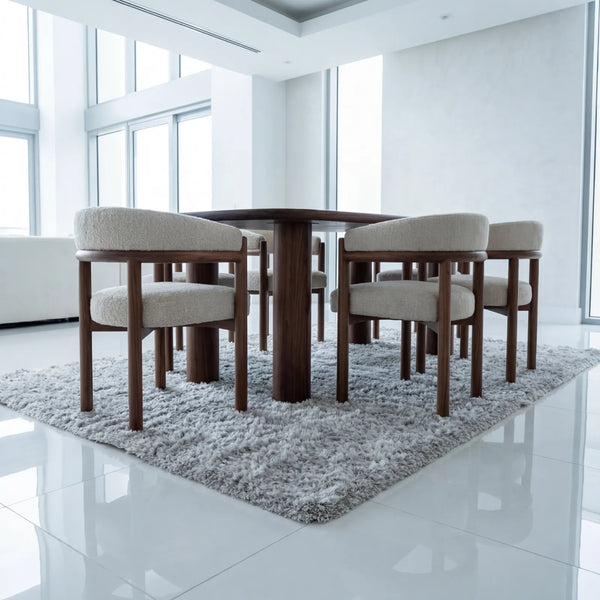 Comedor Caelum en Nogal con detalles en madera sólida · Escultural