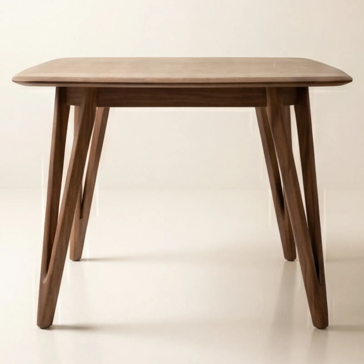Comedor Fio en Nogal con detalles en madera sólida · Escultural
