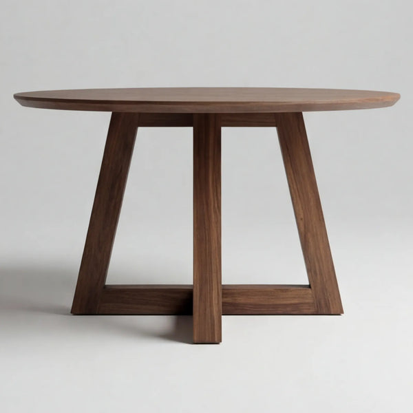 Detalle de la veta natural y acabado de nogal americano en Mesa de Comedor Nise para 4 sillas en Veteado natural de Nogal con base geométrica en madera sólida