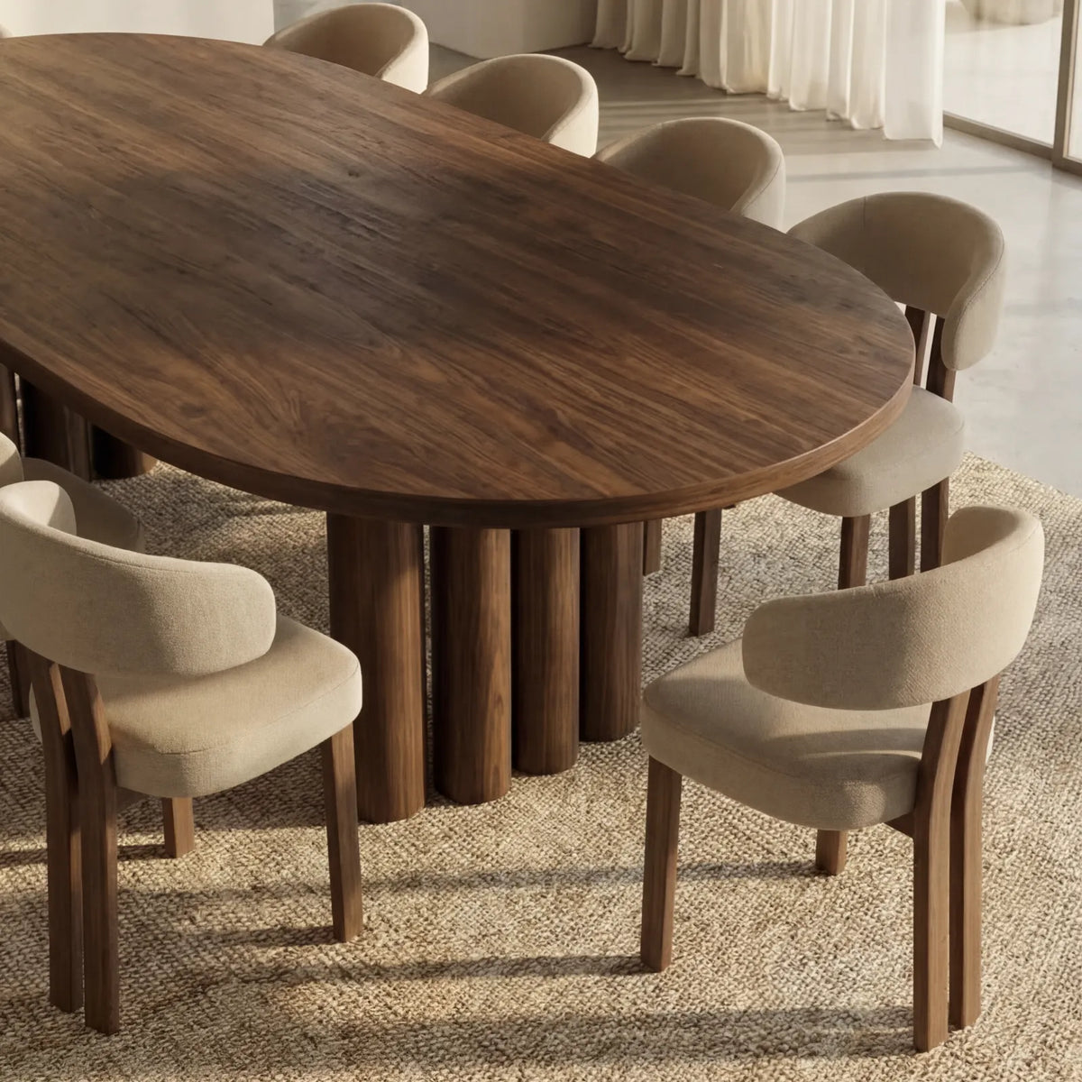 Comedor Tyrian en Nogal · Escultural