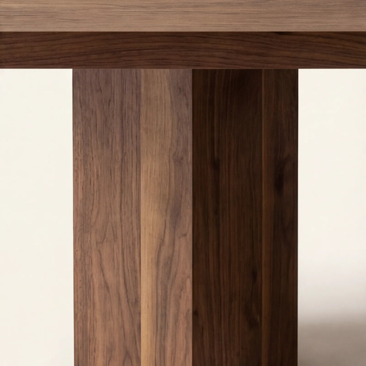 Comedor Nautilus en Nogal y Madera Sólida · Monolítico