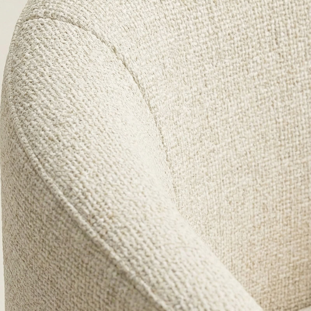 Silla Hester en Madera Sólida · Escultural