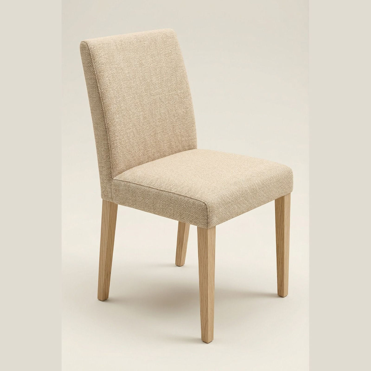 Silla Invara en Madera Sólida · Esencial