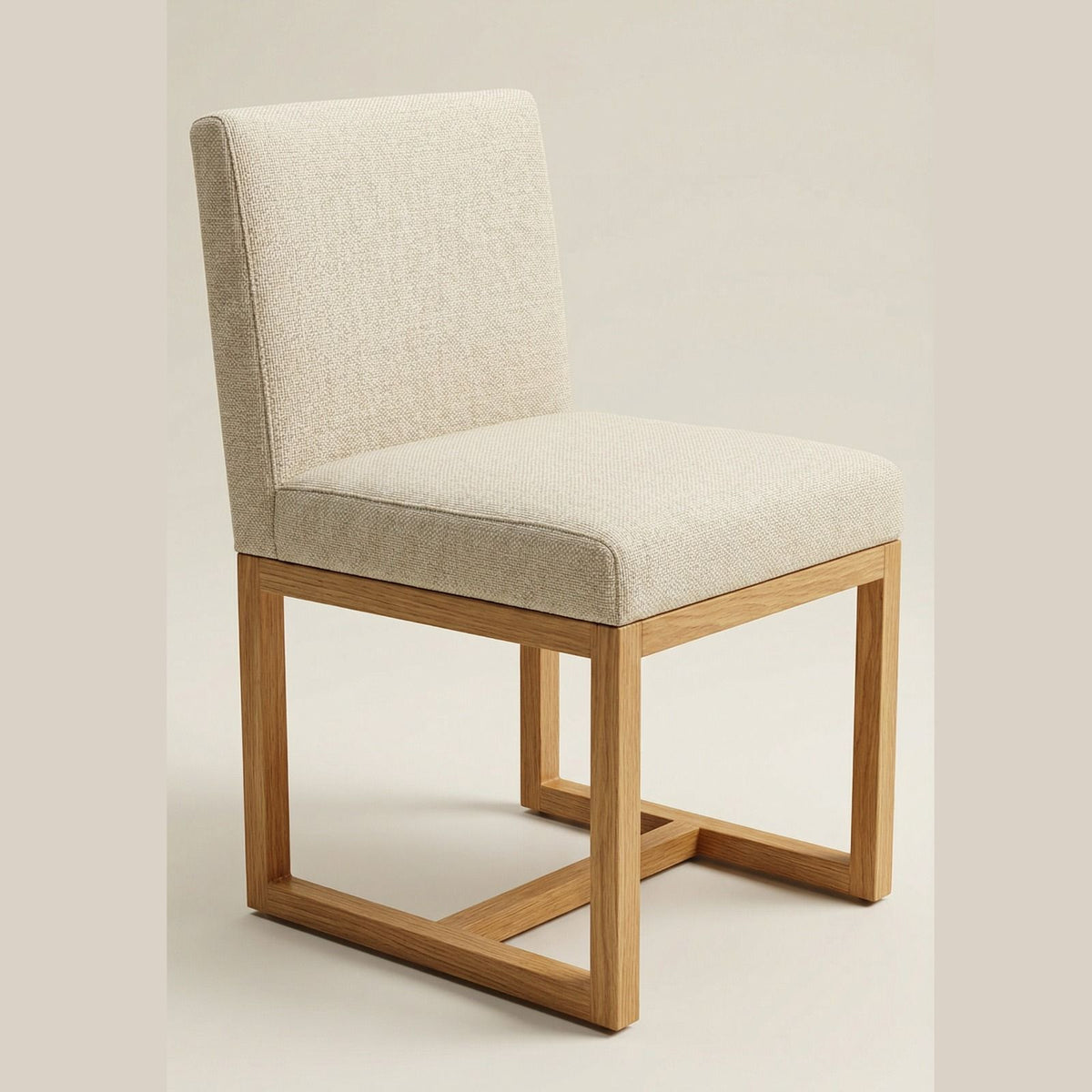 Silla Magnar en Rosa Morada Sólida · Silueta Arquitectónica