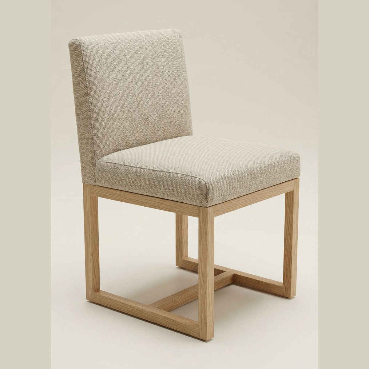 Silla Magnar en Rosa Morada Sólida · Silueta Arquitectónica