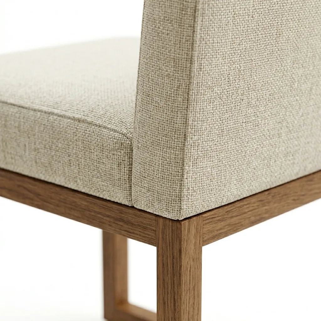Silla Magnar en Rosa Morada Sólida · Silueta Arquitectónica
