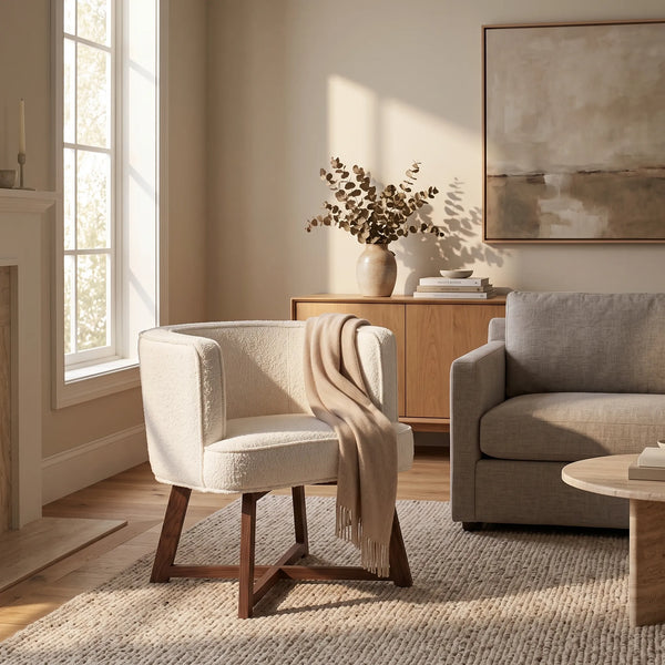Sillón Ocasional Kyros en Bouclé Marfil y Nogal · Escultural - vista alternativa