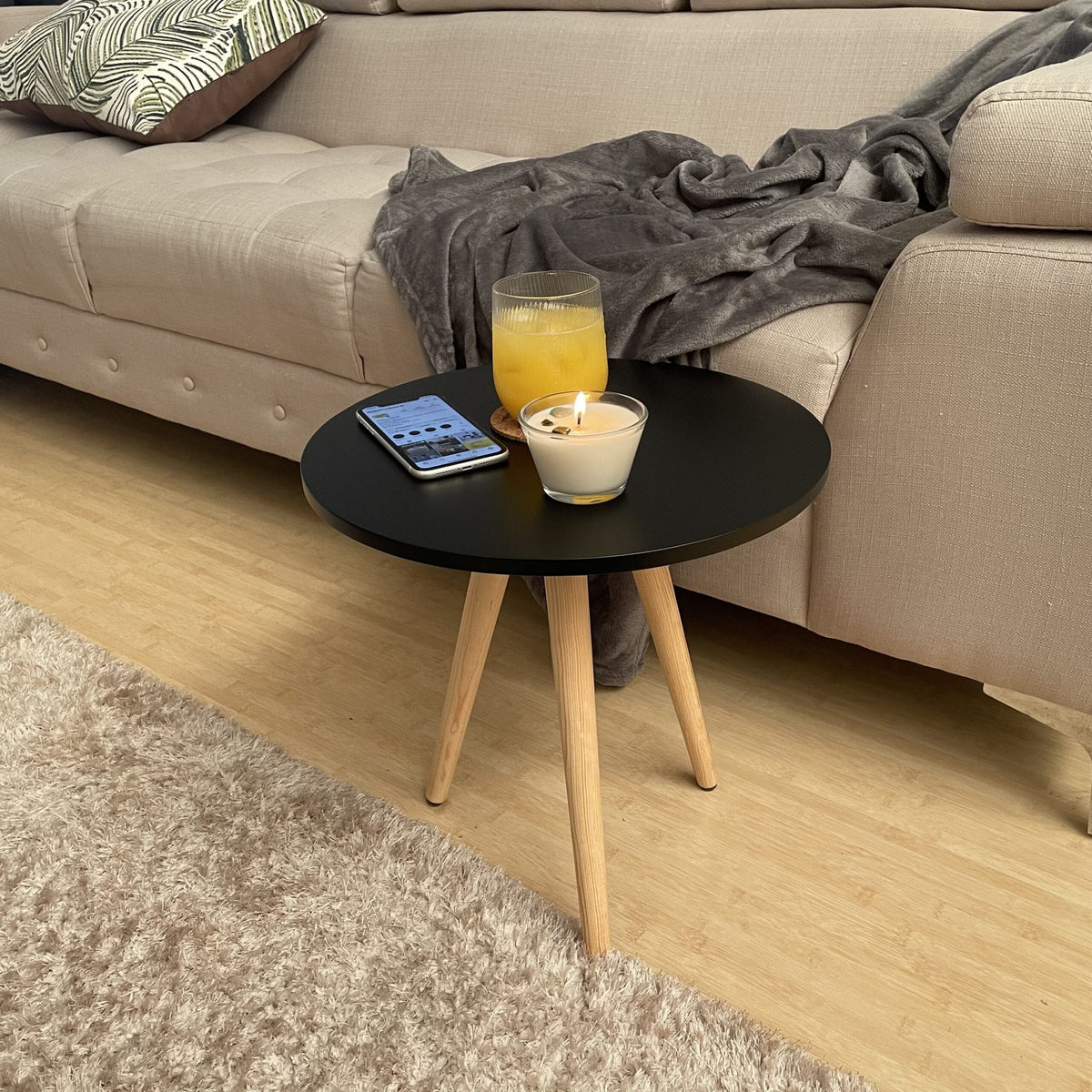 Mesa Lateral Pino Rila Blanca · Diseño Moderno