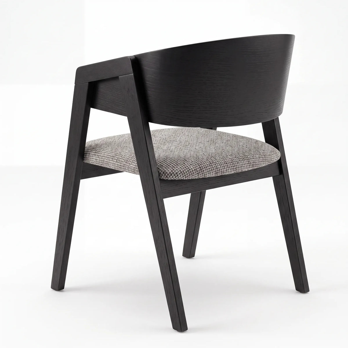 Sillón de Comedor Curvo en Roble Negro Ébano y Tapizado Tweed - Detalle de Ensamble | LEMICH Alta Ebanistería Residencial