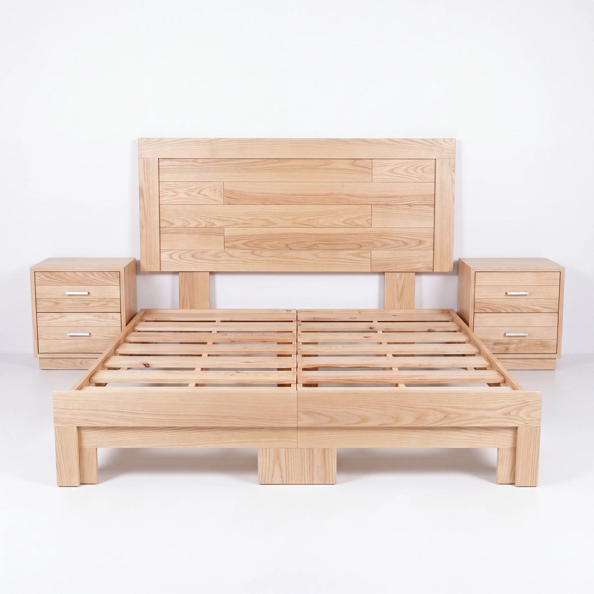 Recámara Minimalista en Madera Clara con Cama y Par de Burós - Detalle de Ensamble | LEMICH Alta Ebanistería Residencial