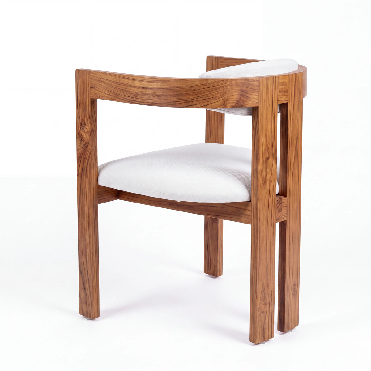 Sillón Ocasional de Autor en Nogal con Cojines Acolchados - Ambientada | LEMICH Alta Ebanistería Residencial
