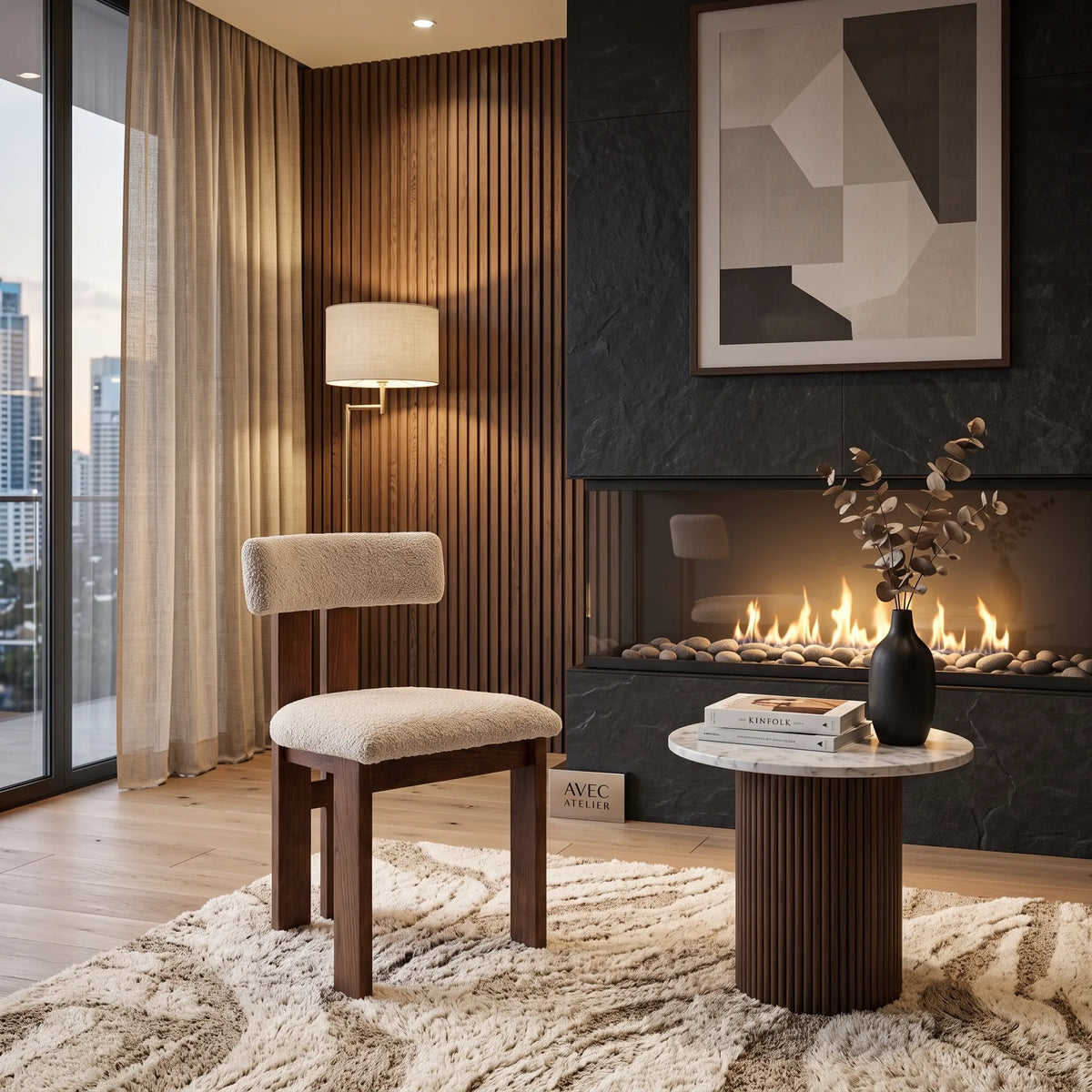 Silla de Comedor / Acento en Nogal con Tapiz Texturizado Sherpa - Detalle de Ensamble | LEMICH Alta Ebanistería Residencial