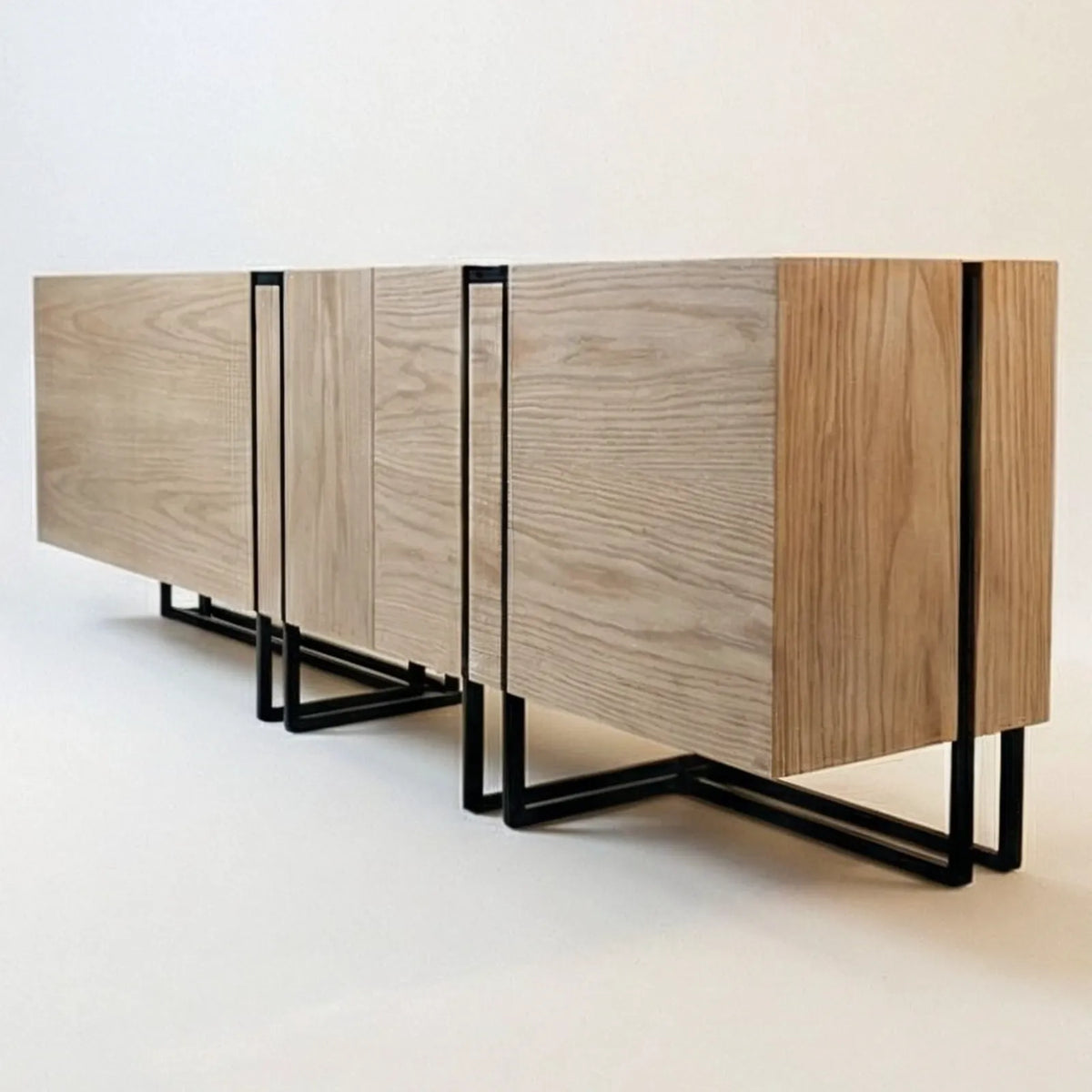 Buffet Bellini – Credenza Moderna en Encino Claro