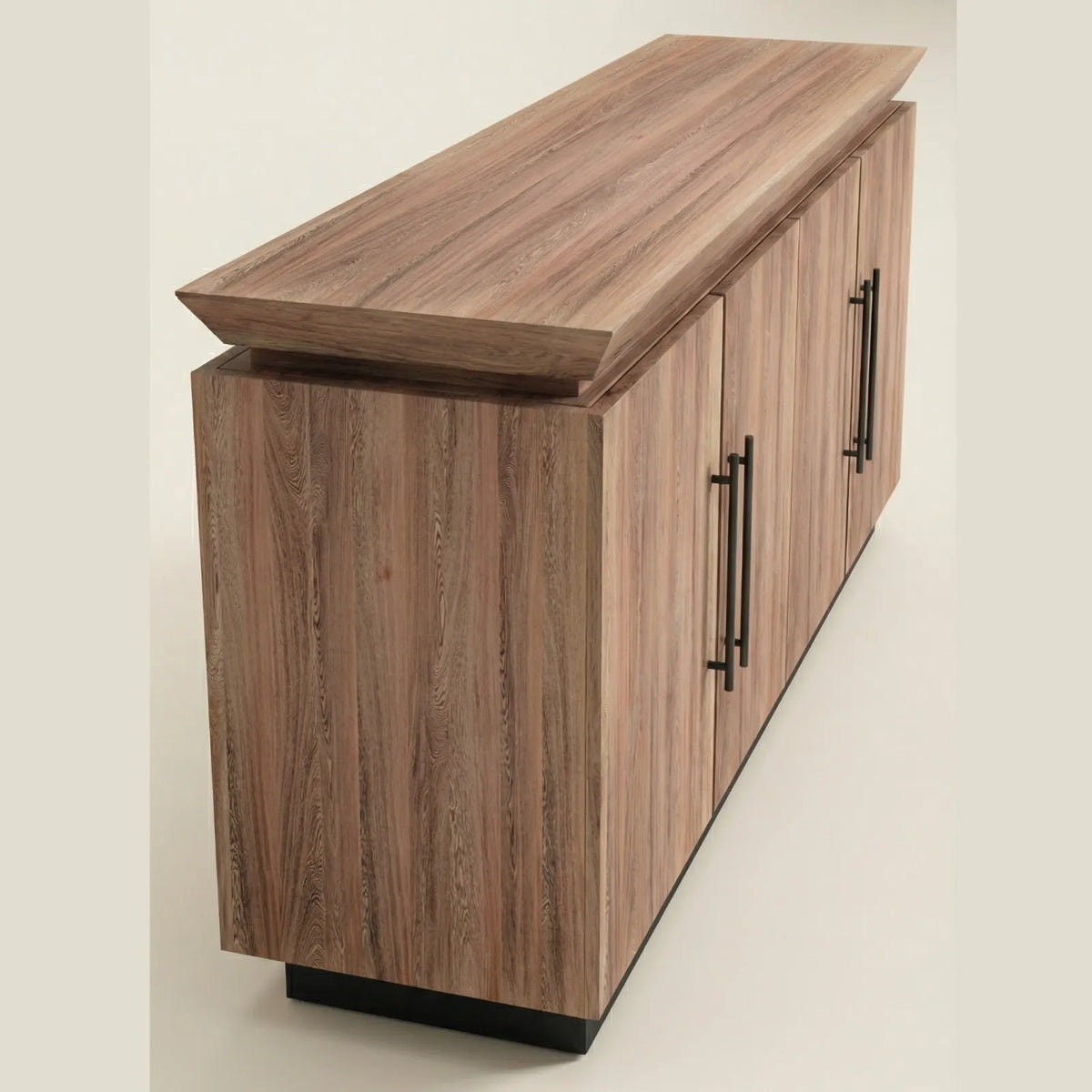 Buffet Donatello – Credenza Escalonada en Nogal
