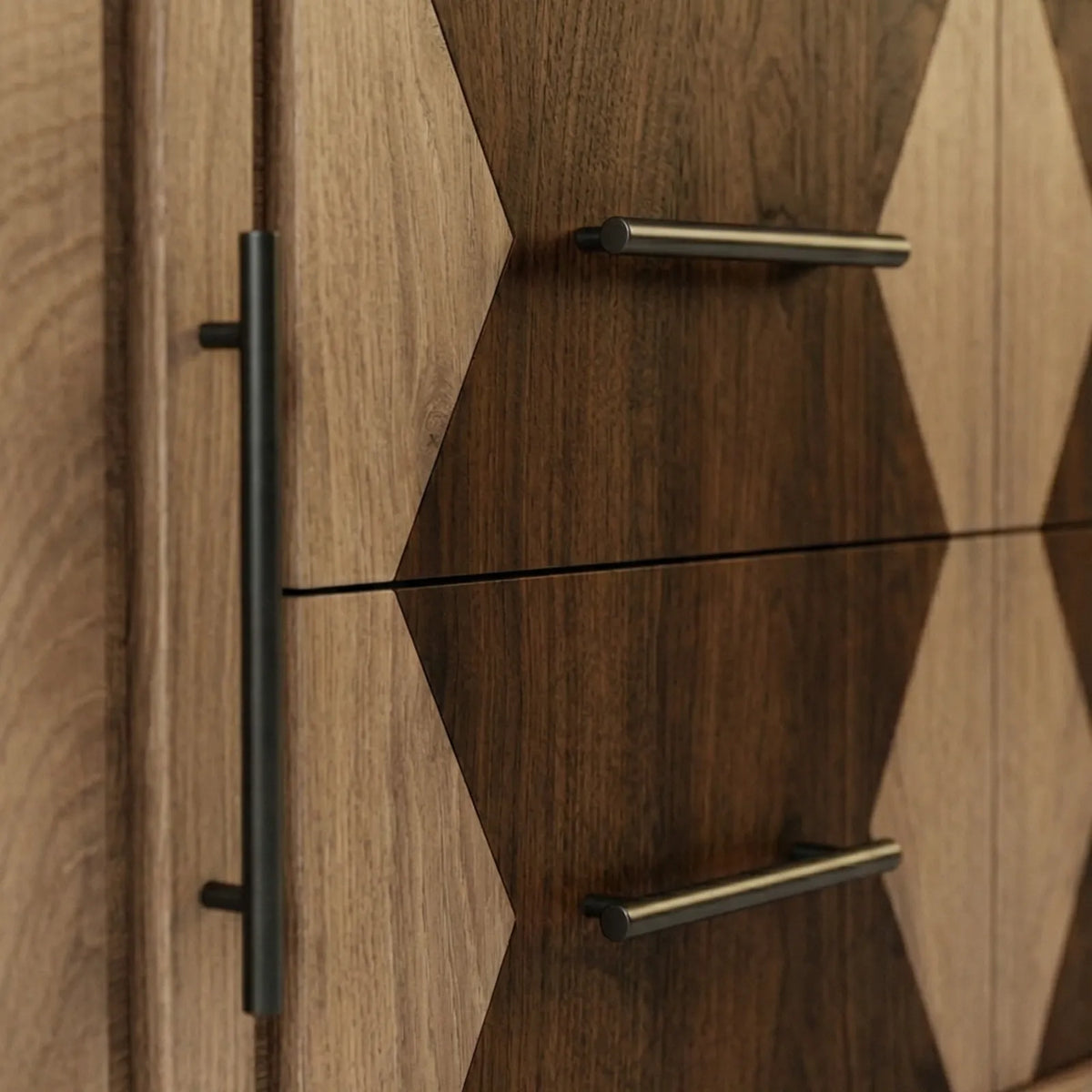 Buffet Torino – Credenza Geométrica en Nogal