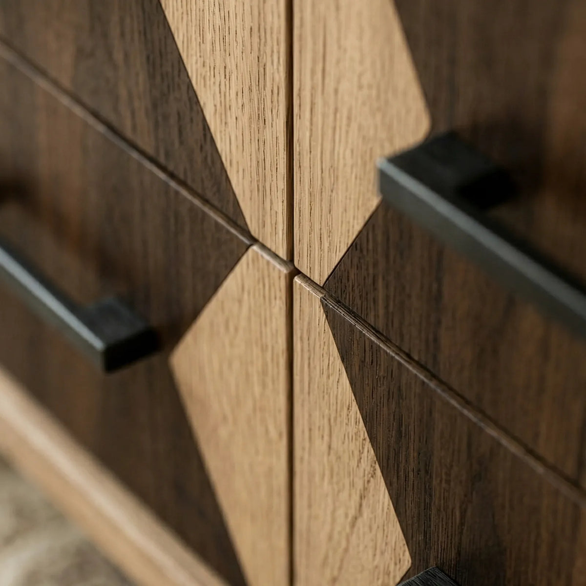 Buffet Torino – Credenza Geométrica en Nogal