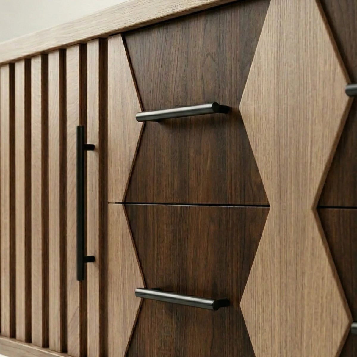 Buffet Torino – Credenza Geométrica en Nogal