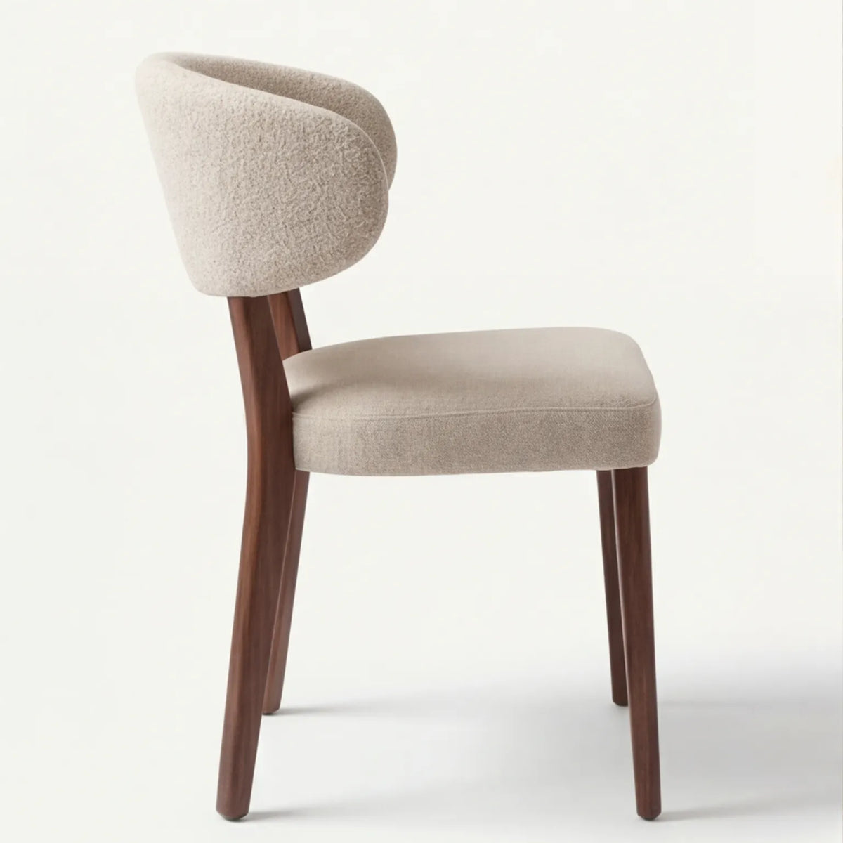 Comedor Brera en Nogal Natural y Rosa Morada Sólida · Escultural
