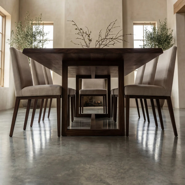 Mesa de Comedor Alton para 8 sillas en Nogal y Rosa Morada · Escultural - vista alternativa