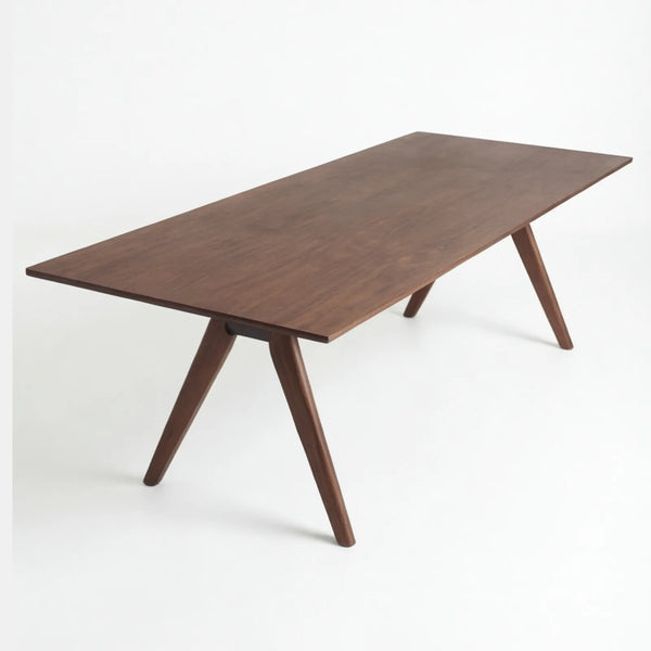 Mesa de Comedor Doran para 10 sillas en Nogal y Rosa Morada Sólida · Escultural
