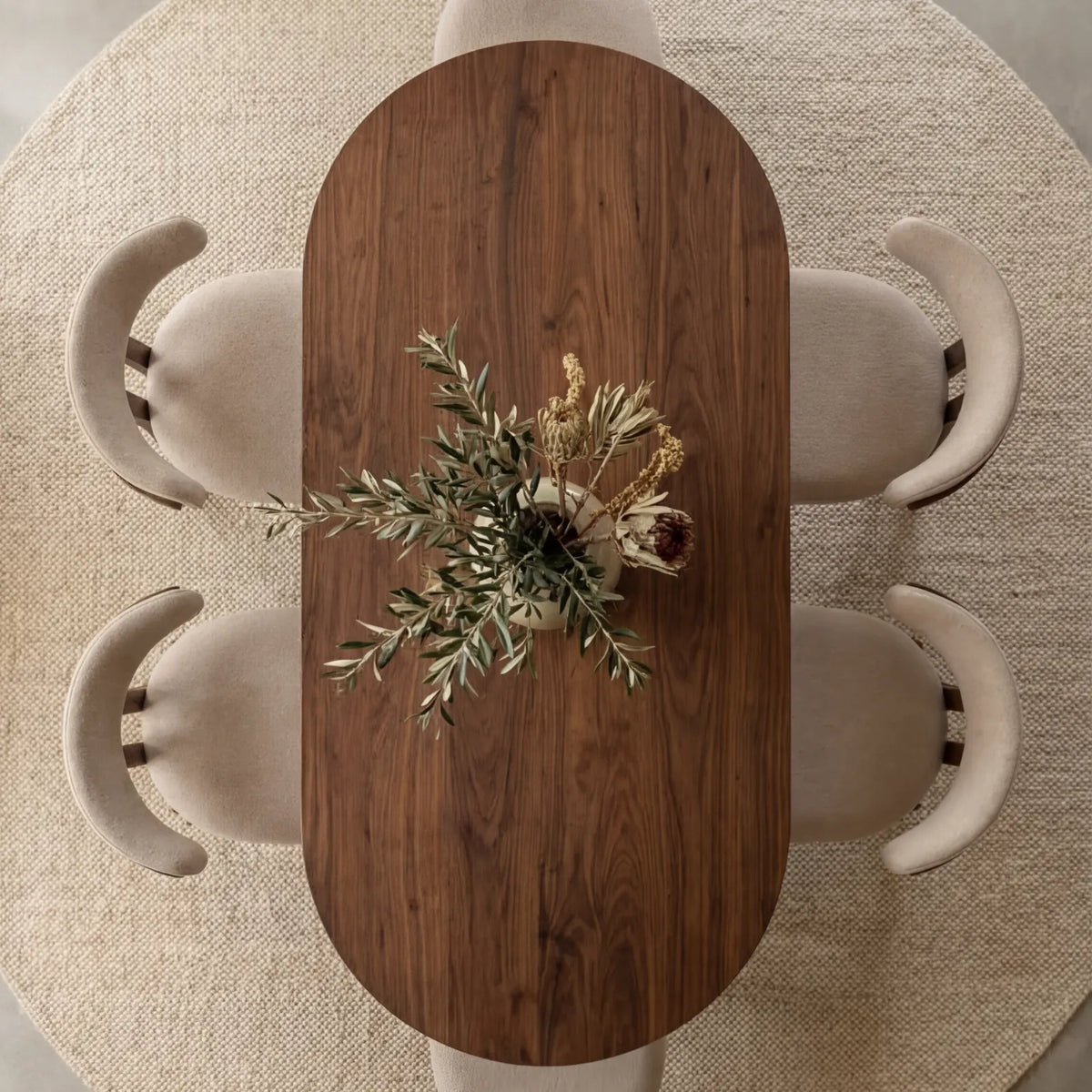 Comedor Maren en Nogal y Rosa Morada Sólida · Escultural