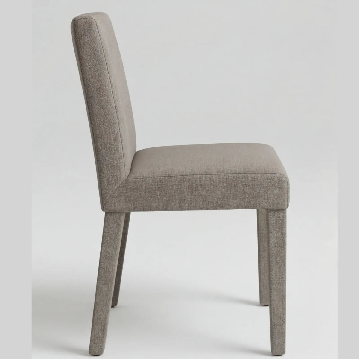 Comedor Nise en Nogal y Madera Sólida · Presencia Arquitectónica