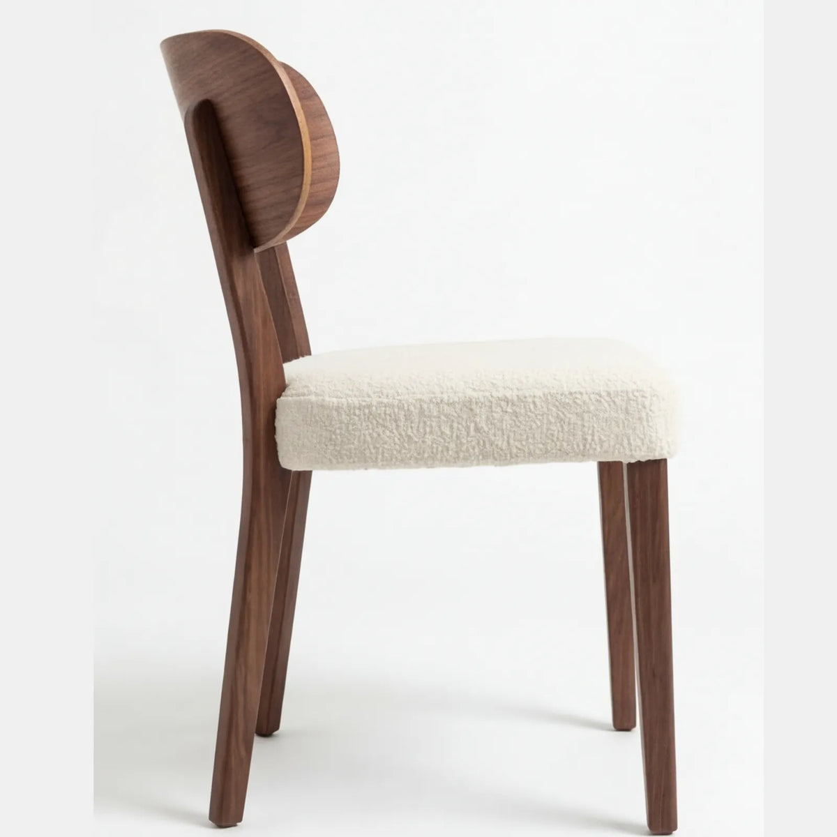 Comedor Novaro en Nogal y Madera Sólida · Arquitectónico