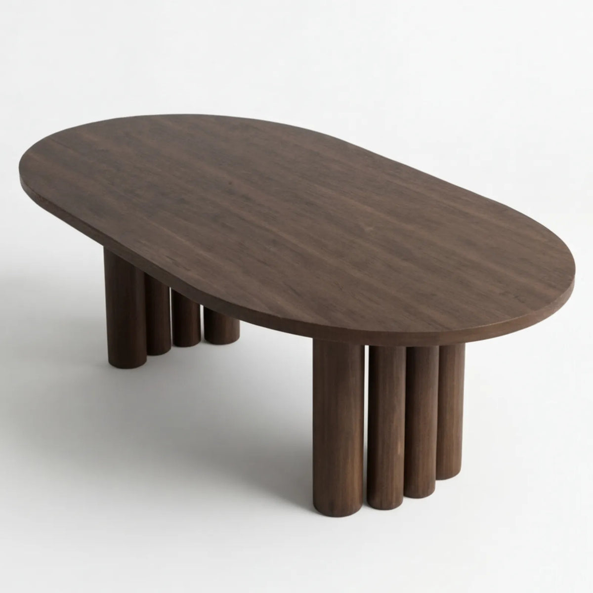 Comedor Tyrian en Nogal · Escultural