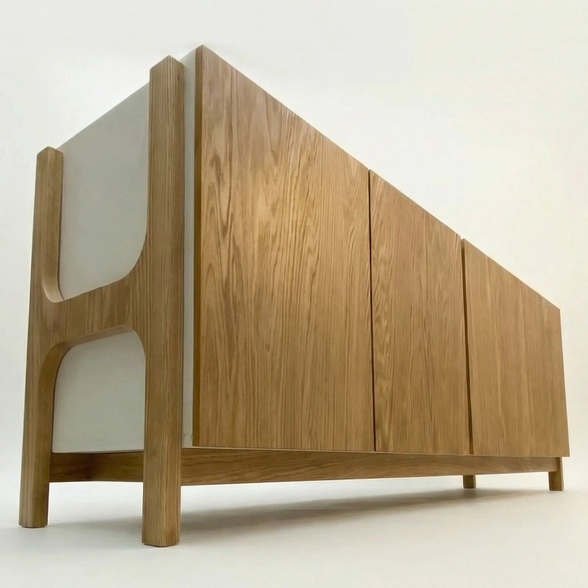 Buffet Enzzi – Elegancia Moderna