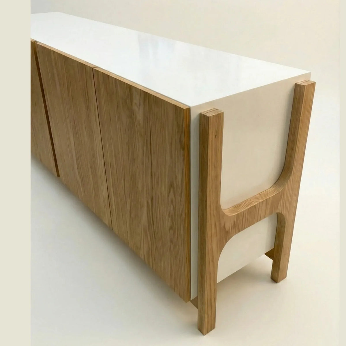 Buffet Enzzi – Elegancia Moderna