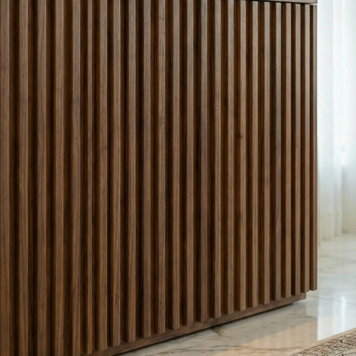 Buffet Modigliani – Credenza Ranurada en Nogal