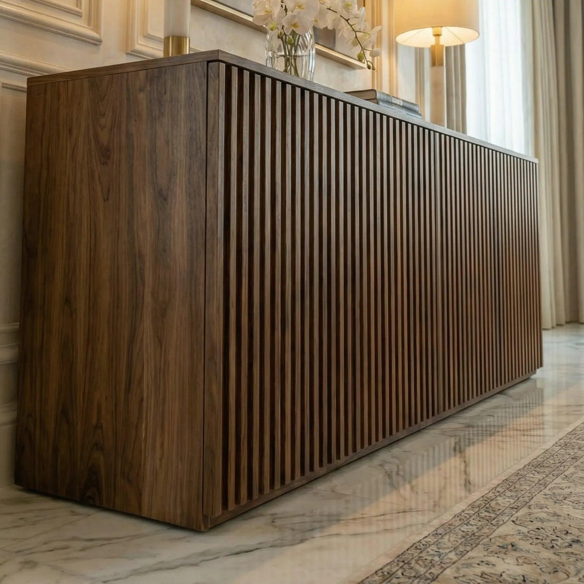 Buffet Modigliani – Credenza Ranurada en Nogal
