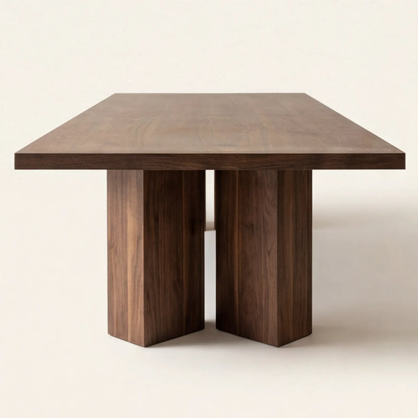 Mesa de Comedor Diadem para 16 sillas en Nogal con estructura en Rosa Morada Sólida · Silueta Arquitectónica