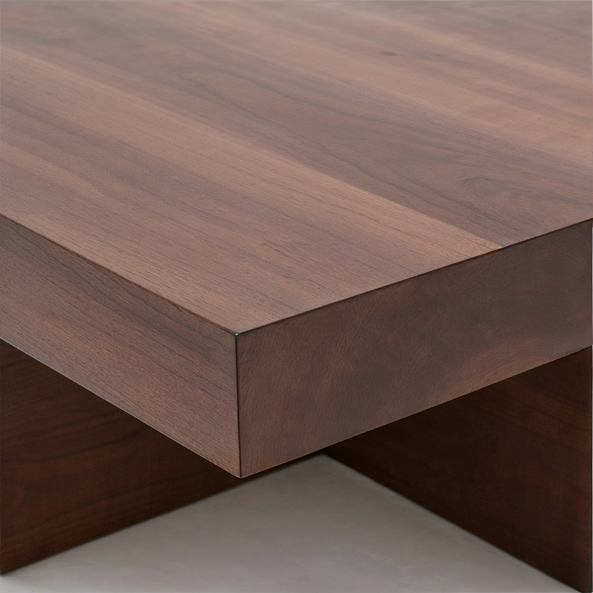 Mesa de Centro Volar en Parota Tropical · Minimalista