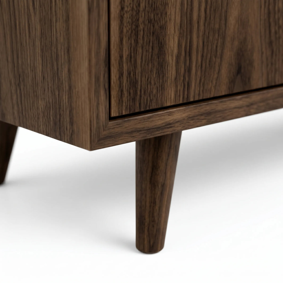 Mueble de TV Norvé | Nogal Elegante y Funcional