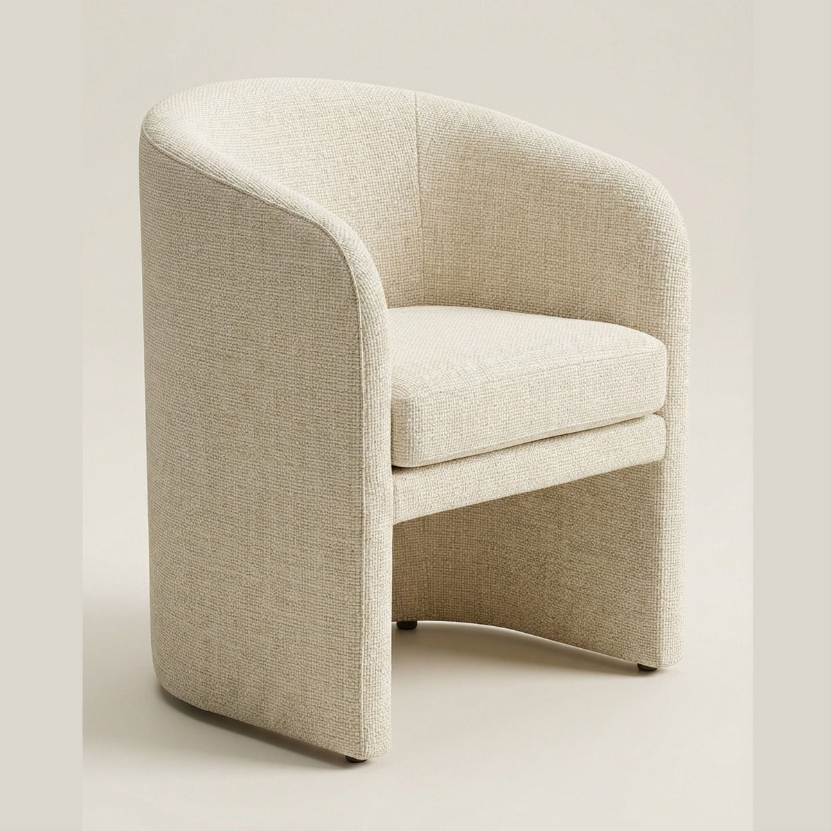 Silla Hester en Madera Sólida · Escultural