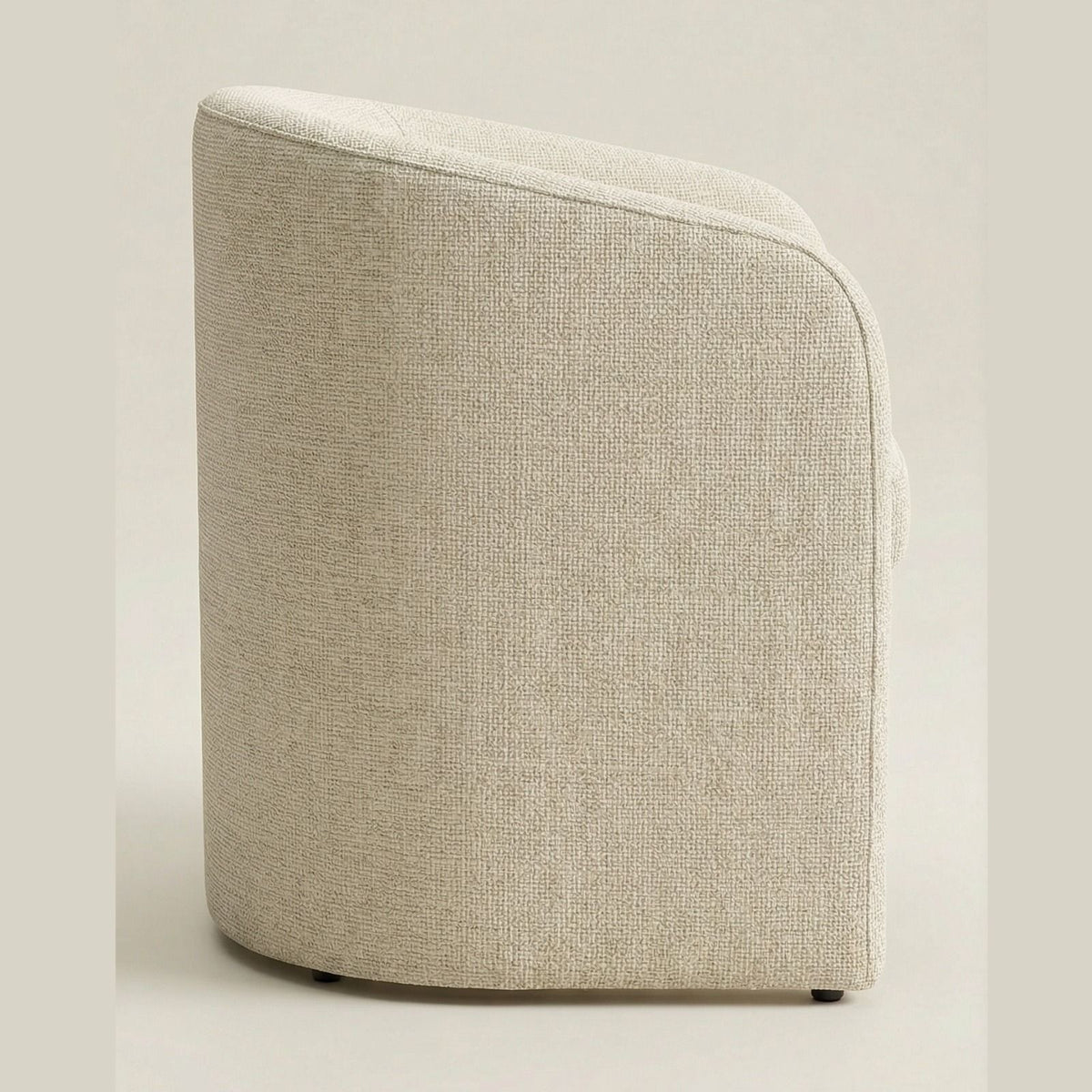 Silla Hester en Madera Sólida · Escultural