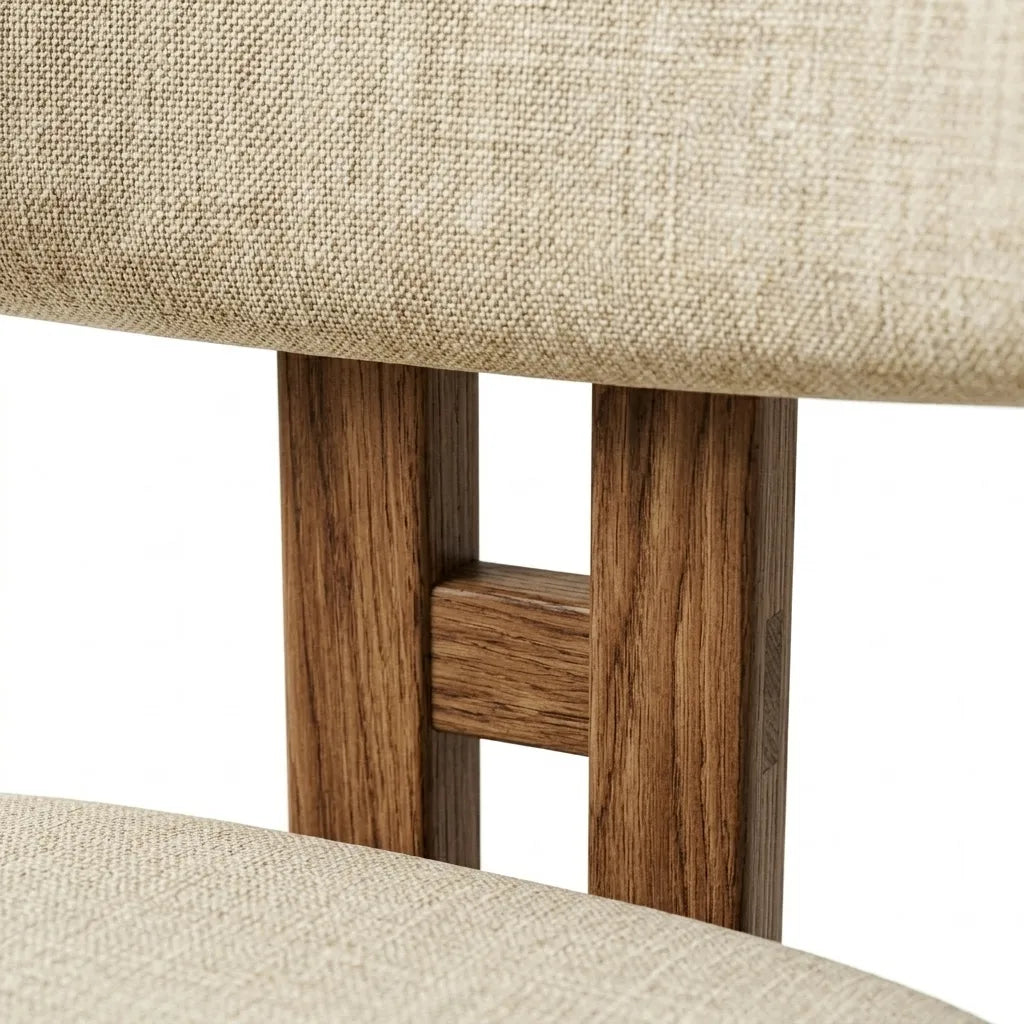 Silla Maren en Madera Sólida con Base Rosa Morada · Escultural