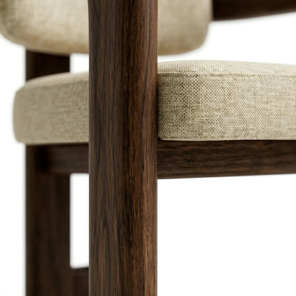 Silla Vesper en Madera Sólida Maciza · Escultural