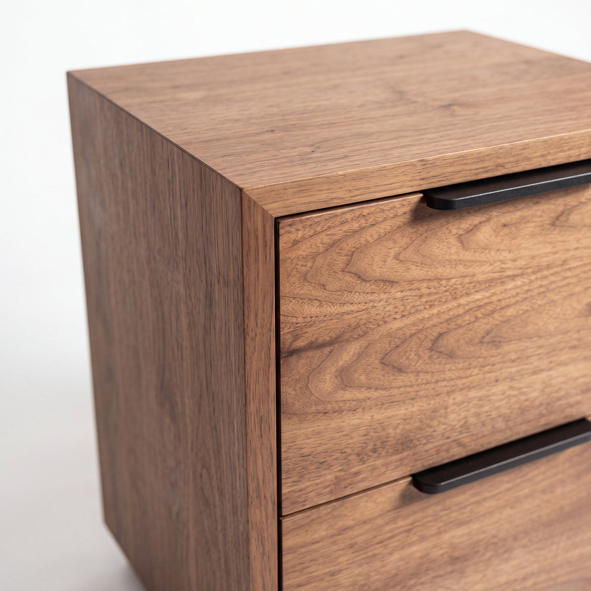 Buró Avel en Nogal Americano con Jaladeras Slim · Atemporal - Perspectiva tres cuartos elevada | LEMICH Muebles de Lujo Ocotlán