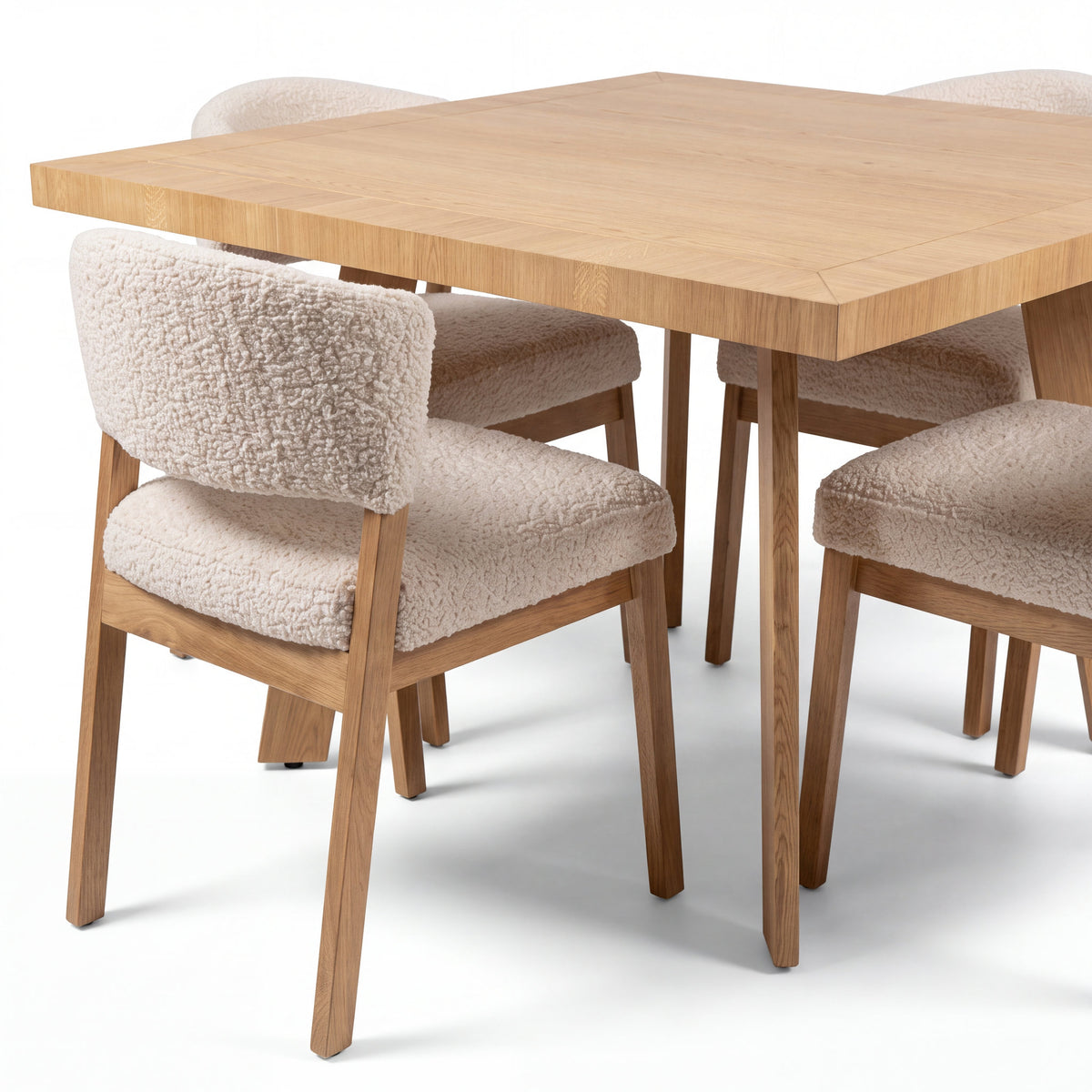 Comedor Elara en Encino con Detalles en Madera Sólida · Punto Focal Arquitectónico - Perspectiva angular del conjunto de mesa y sillas | LEMICH Muebles de Lujo Ocotlán