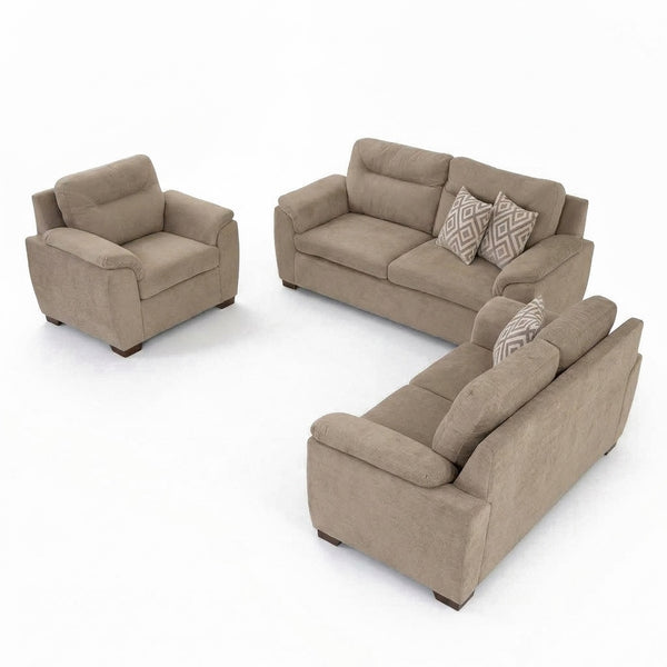 Sala Confortevole Marina en Suede Capuchino con Brazos Acolchados - Fondo Blanco Hero - Vista Principal | LEMICH Muebles de Lujo
