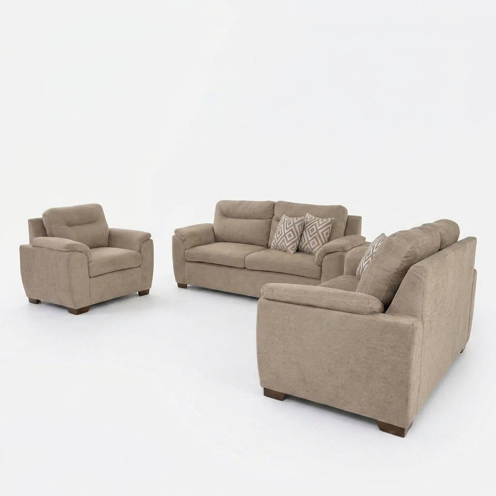 Sala Confortevole Marina en Suede Capuchino con Brazos Acolchados - Perspectiva Fondo Blanco | LEMICH Muebles de Lujo