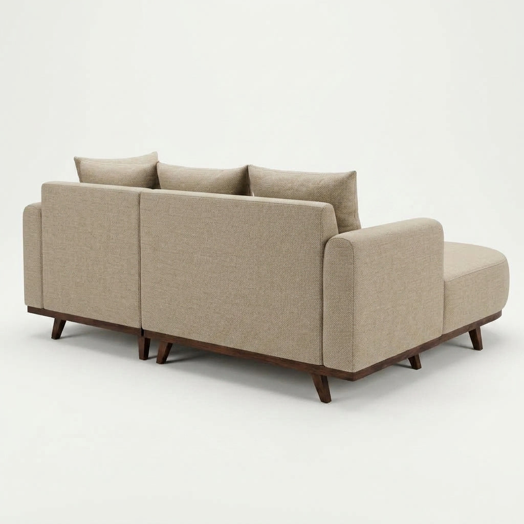 Sala Seccional Lucca con Chaise Semicircular y Base en Nogal - Perspectiva Fondo Blanco | LEMICH Muebles de Lujo