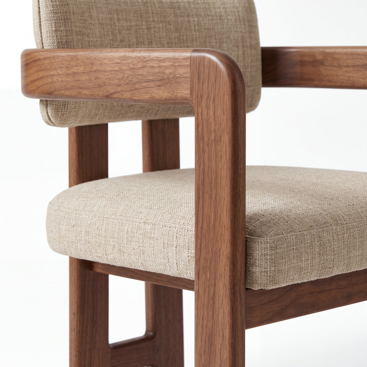 Silla Vesper en Madera Sólida Maciza · Escultural - Detalle de ensamble artesanal en madera sólida | LEMICH Muebles de Lujo Ocotlán